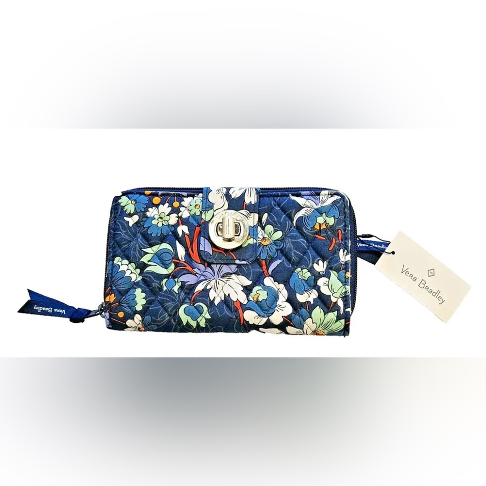 💙 NWT Vera Bradley Wallet - Floral Bursts 💙